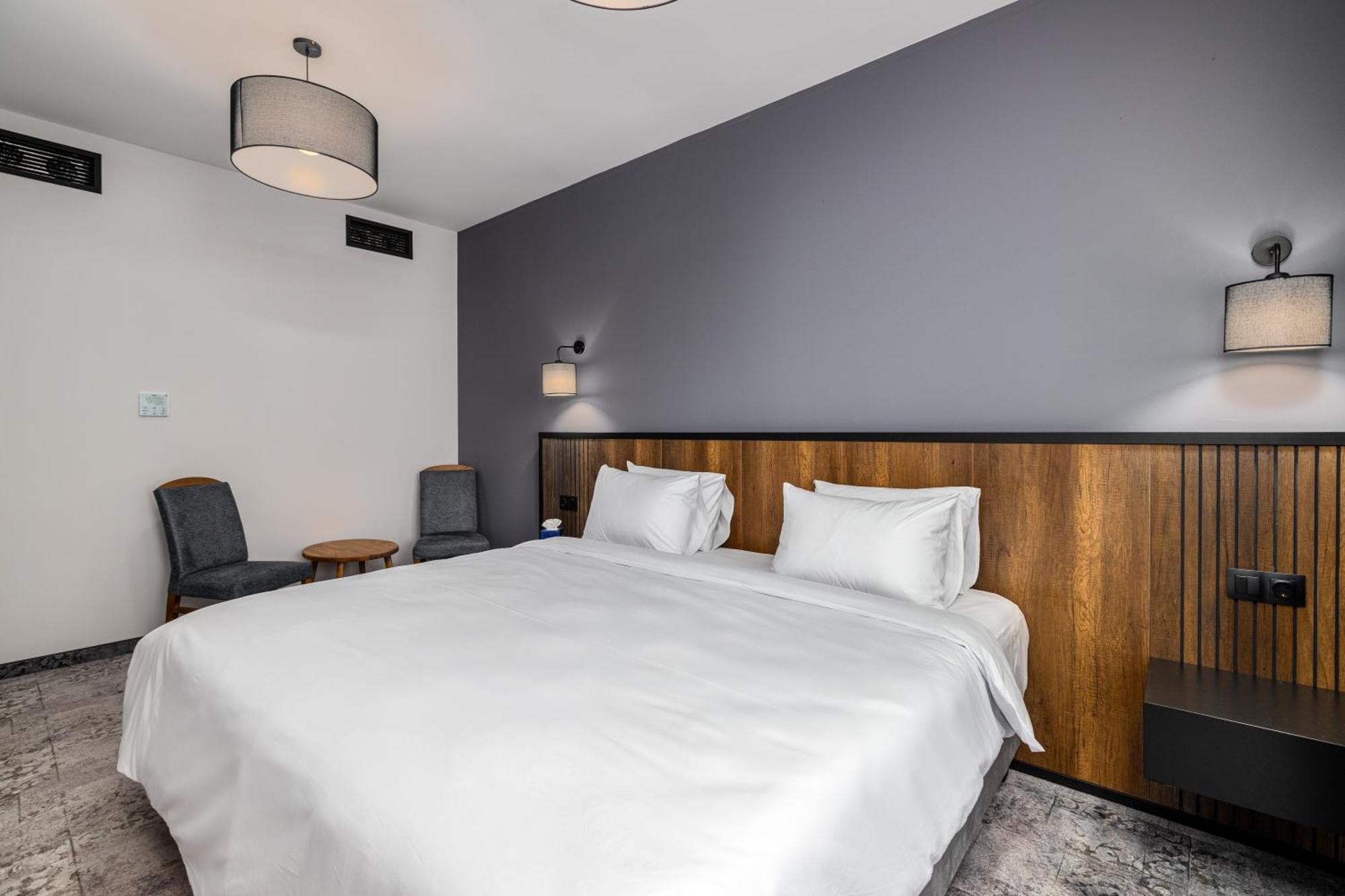 Hotel Qvevrebi Телави Экстерьер фото